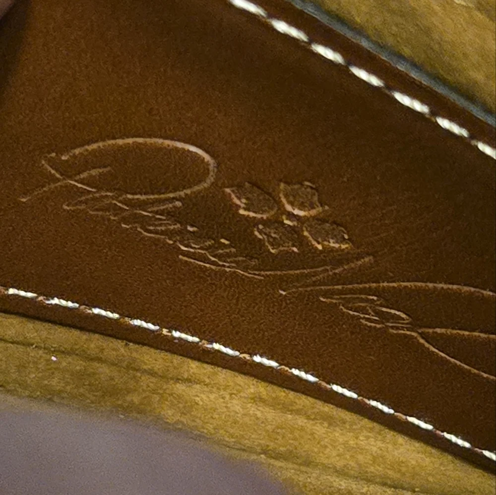 Patricia Nash Brown Embossed Leather Clutch - Picture 7 of 11